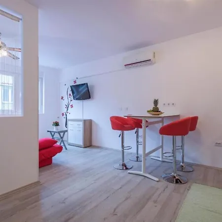 公寓 Modern And Bright With Terrace And Garden *
