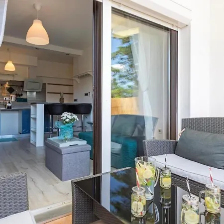 Modern And Bright With Terrace And Garden 公寓 普拉